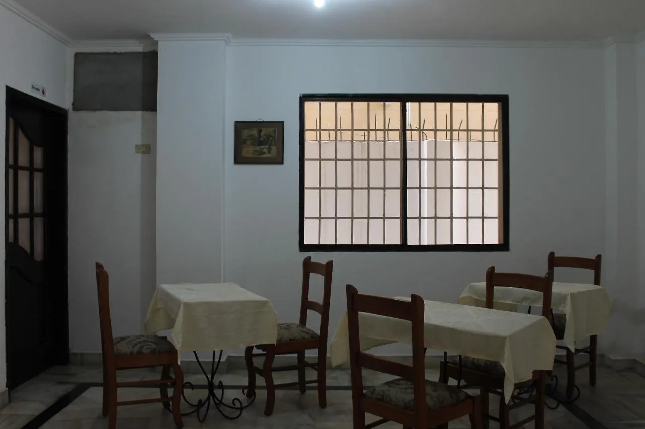 Alojamento de Acomodação e Pequeno-almoço Suites Del Norte Guayaquil